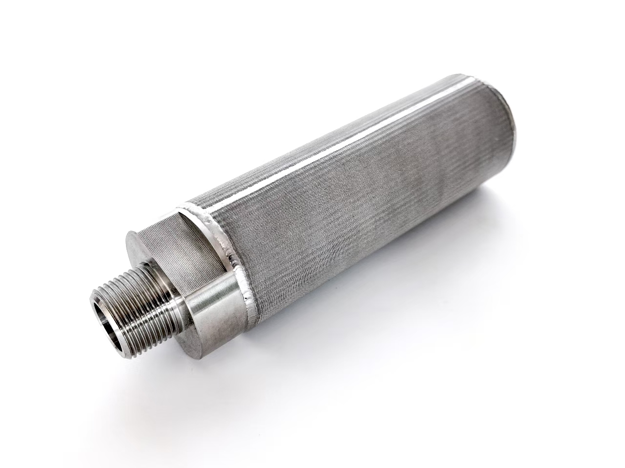 Stainless steel sintered filter cartridge with threaded connection